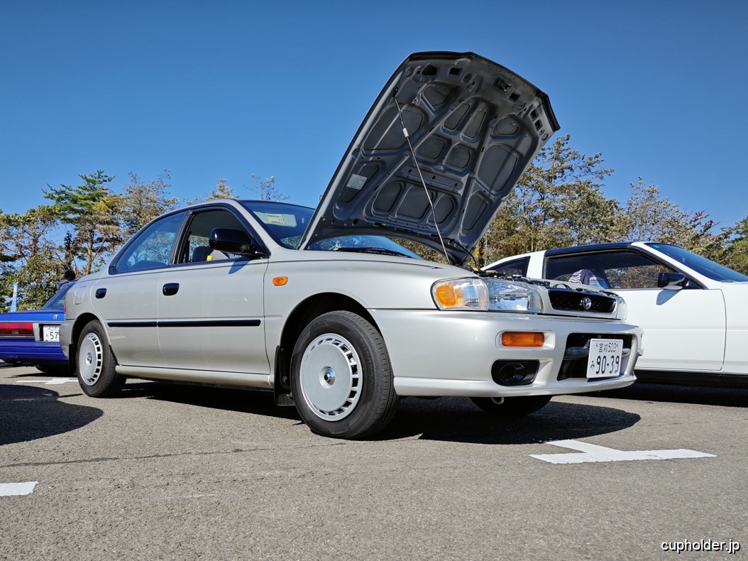 https://cupholder.jp/wp-content/uploads/2025/01/stock-impreza-3.jpg