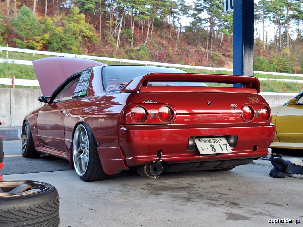 https://cupholder.jp/wp-content/uploads/2025/03/BNR32-skyline-drift-Link-6.jpg