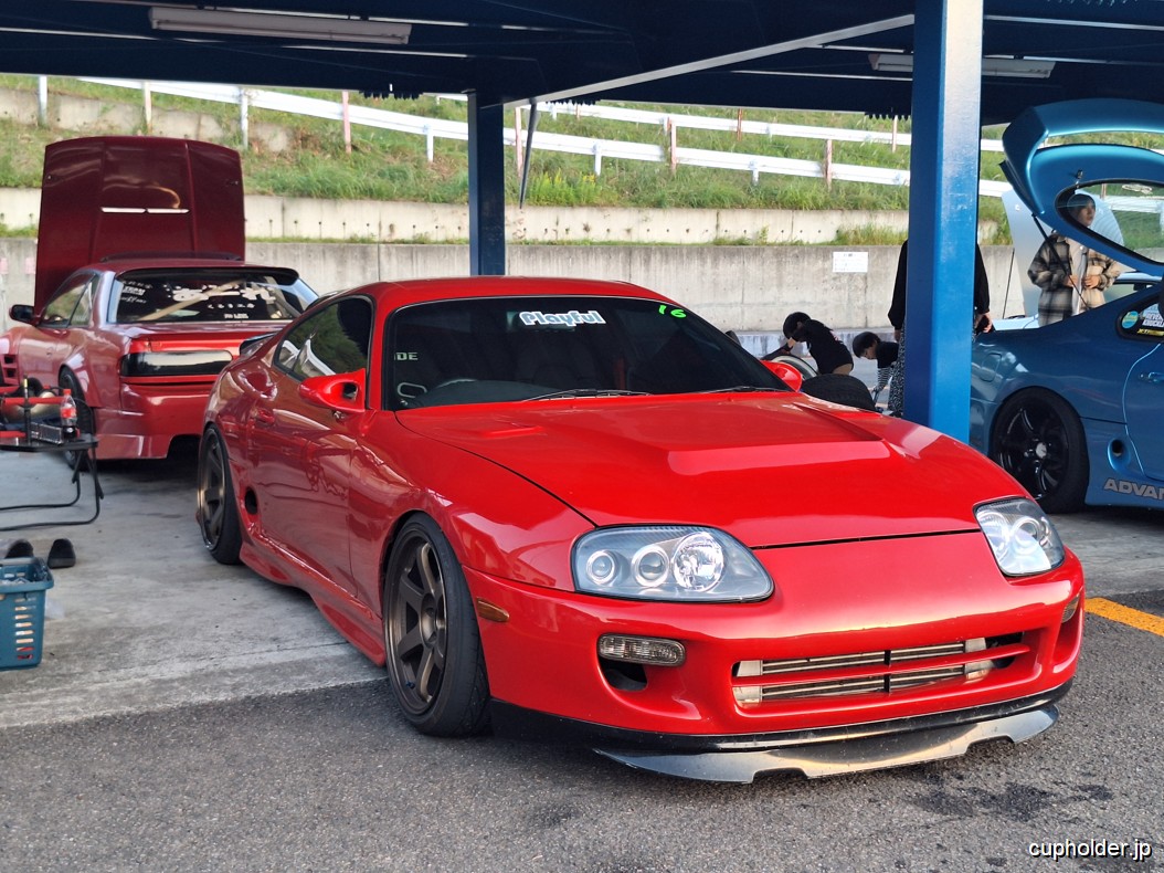 https://cupholder.jp/wp-content/uploads/2025/03/team-playful-jza80-supra-1.jpg