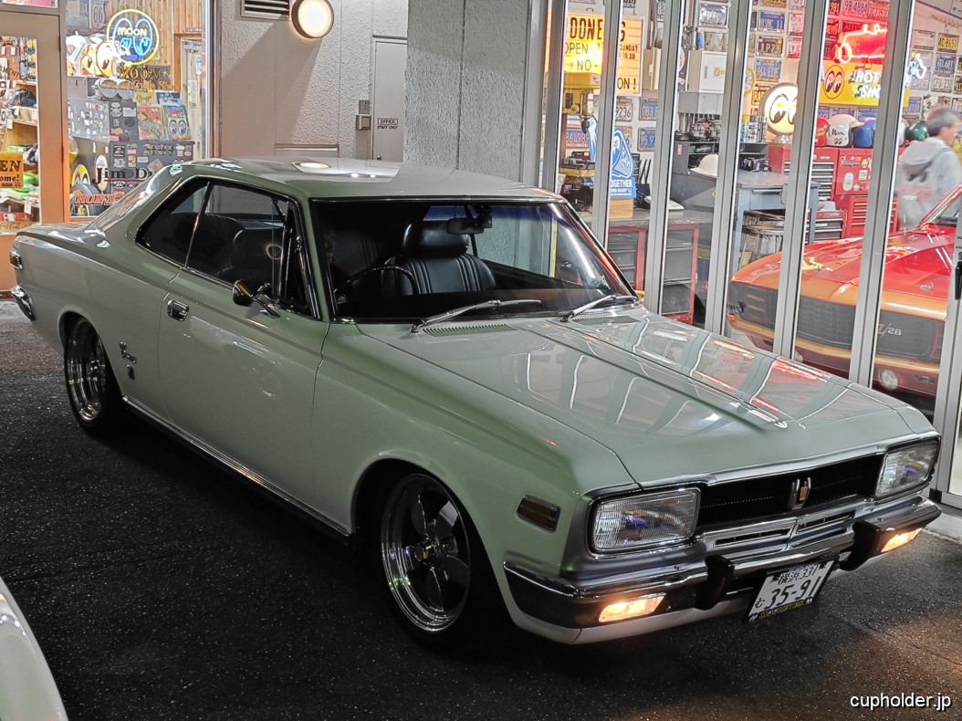 https://cupholder.jp/wp-content/uploads/2025/04/Crown-1.jpg