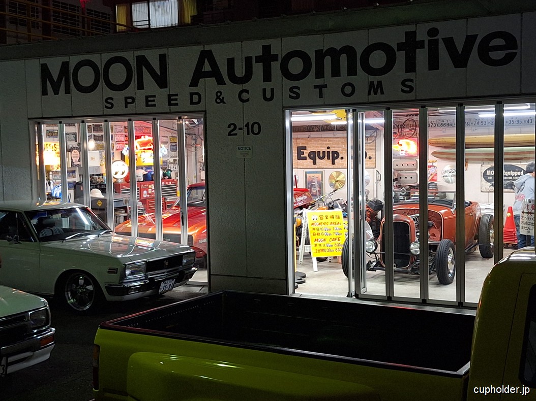 https://cupholder.jp/wp-content/uploads/2025/04/Moon-32-roadster-2.jpg
