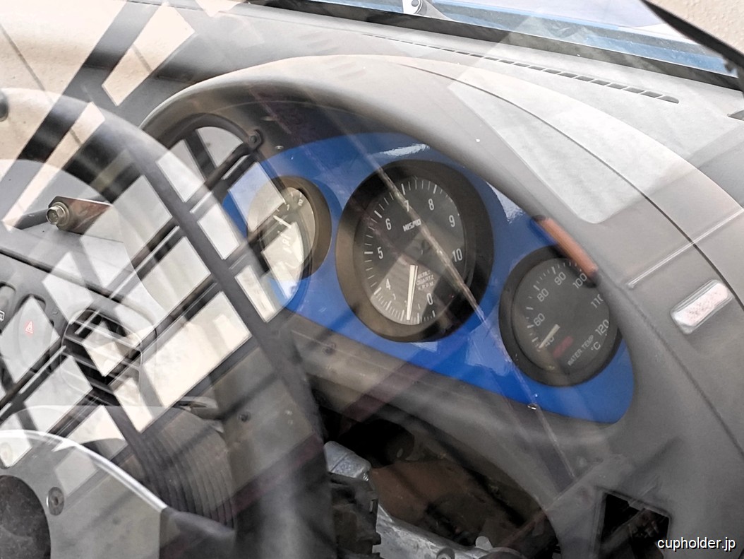 https://cupholder.jp/wp-content/uploads/2025/05/Universal-Twin-garage-5.jpg