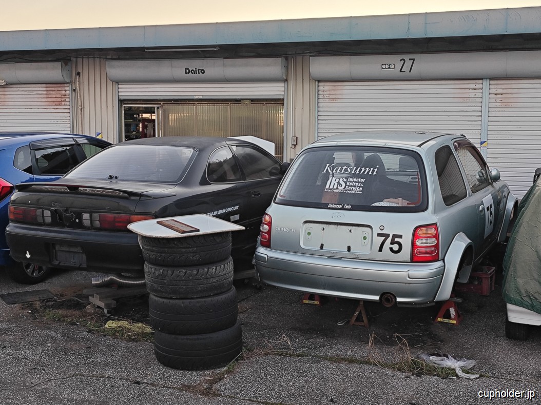 https://cupholder.jp/wp-content/uploads/2025/05/Universal-Twin-garage-7.jpg