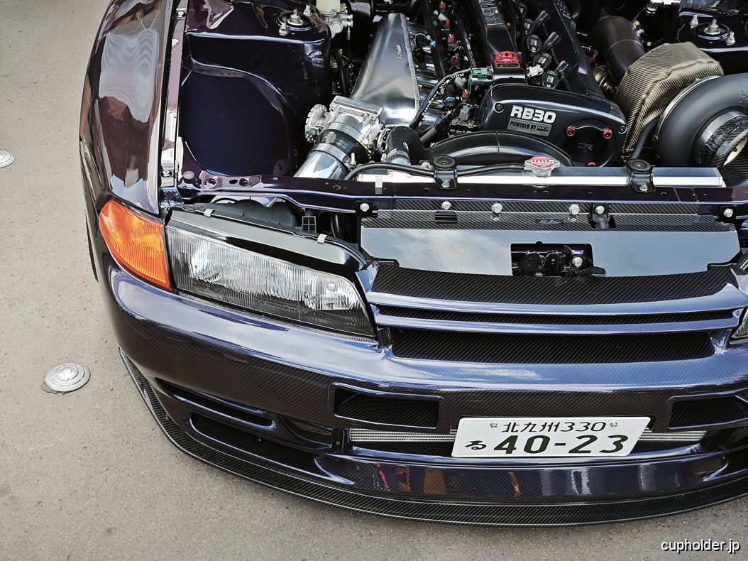 https://cupholder.jp/wp-content/uploads/2025/07/R32-Carbon-Garage-Active-1.jpg