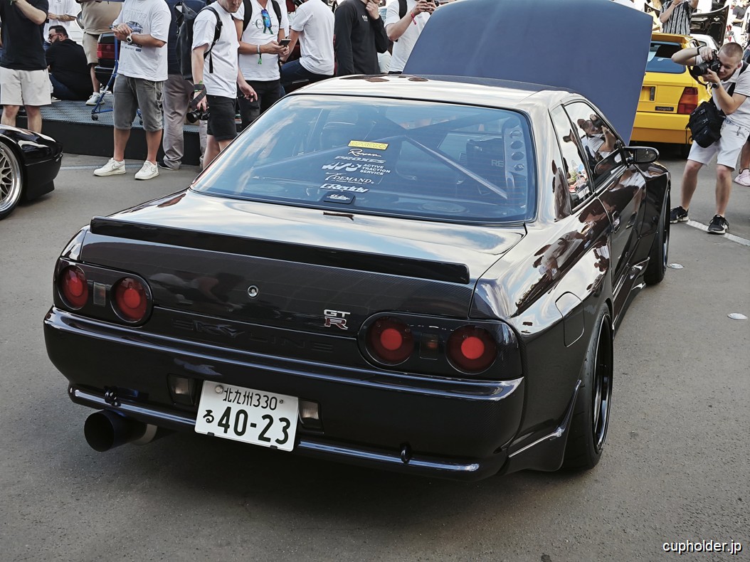 https://cupholder.jp/wp-content/uploads/2025/07/R32-Carbon-Garage-Active-10.jpg