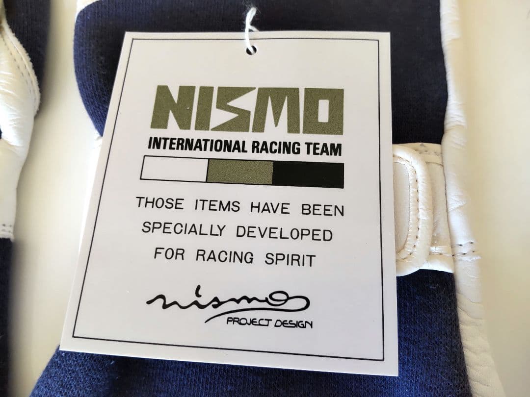 https://cupholder.jp/wp-content/uploads/2025/12/Nimos-old-logo-racing-gloves-3.jpg